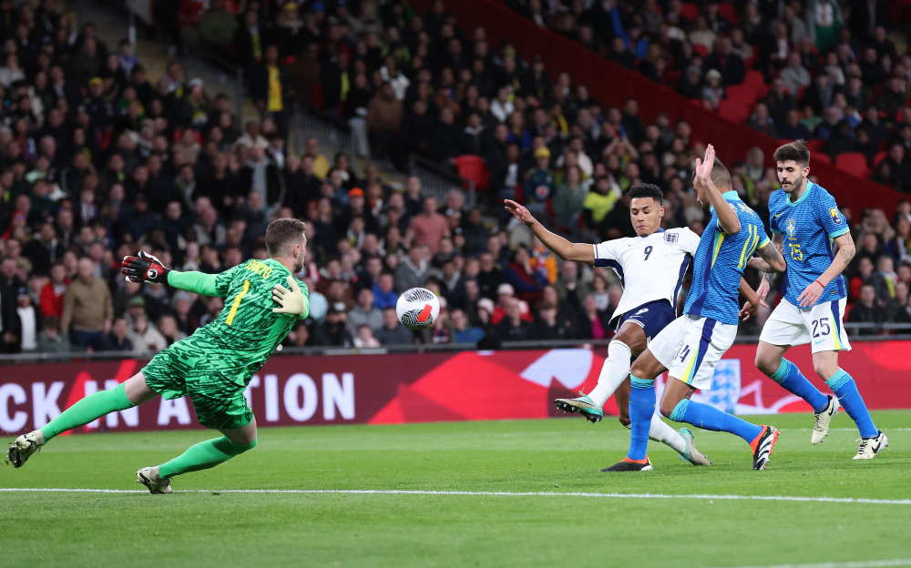 勇敢做回自 勇敢做回自