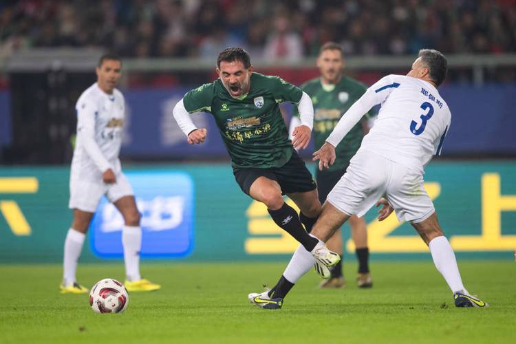 但随着比赛 但随着比赛