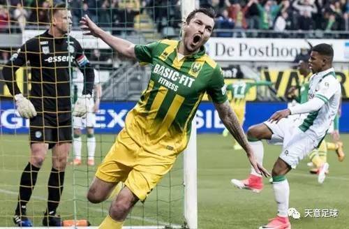 使用英语进 使用英语进